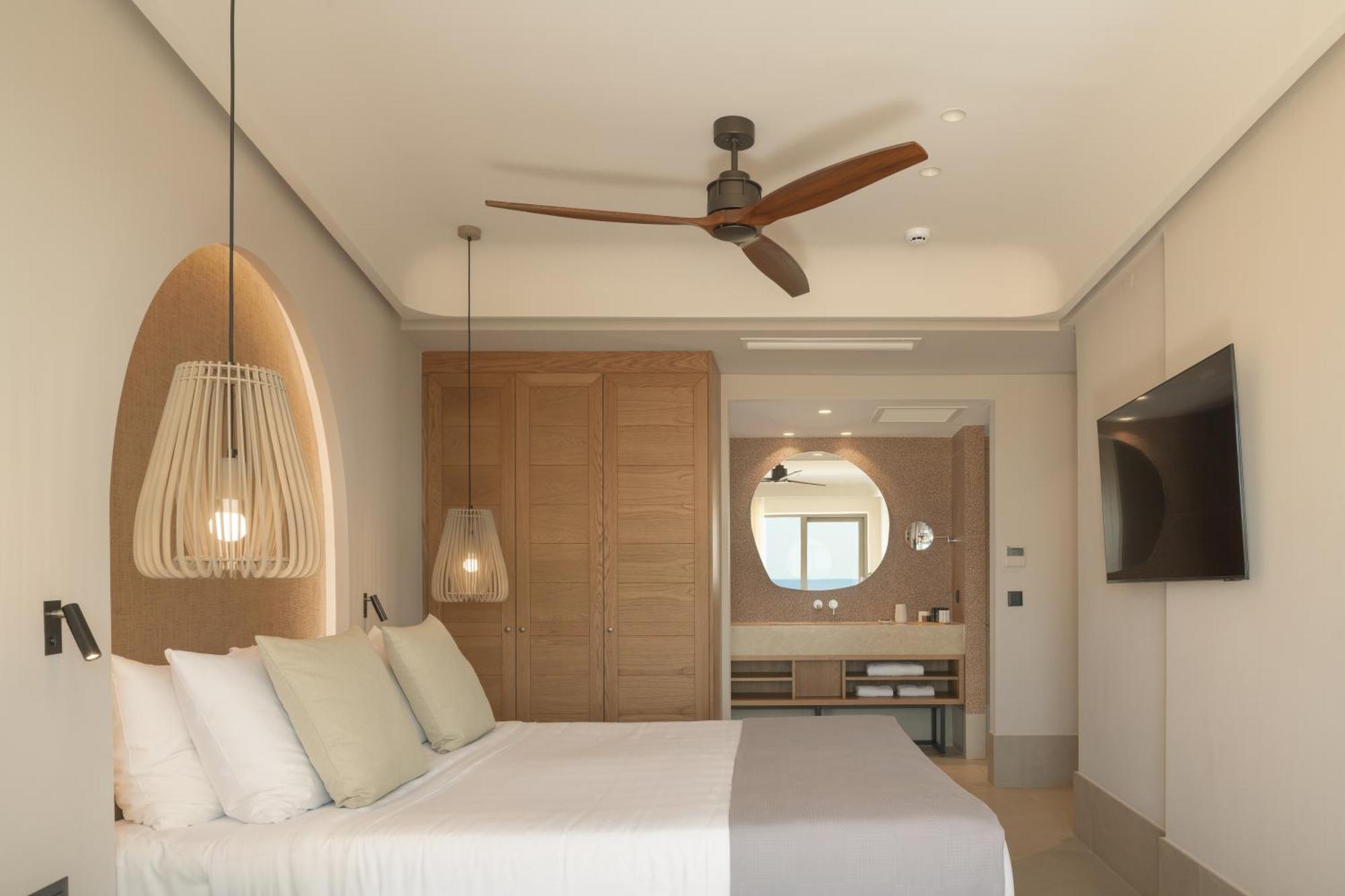 Paralos Venus Adults Only Hotel 5*