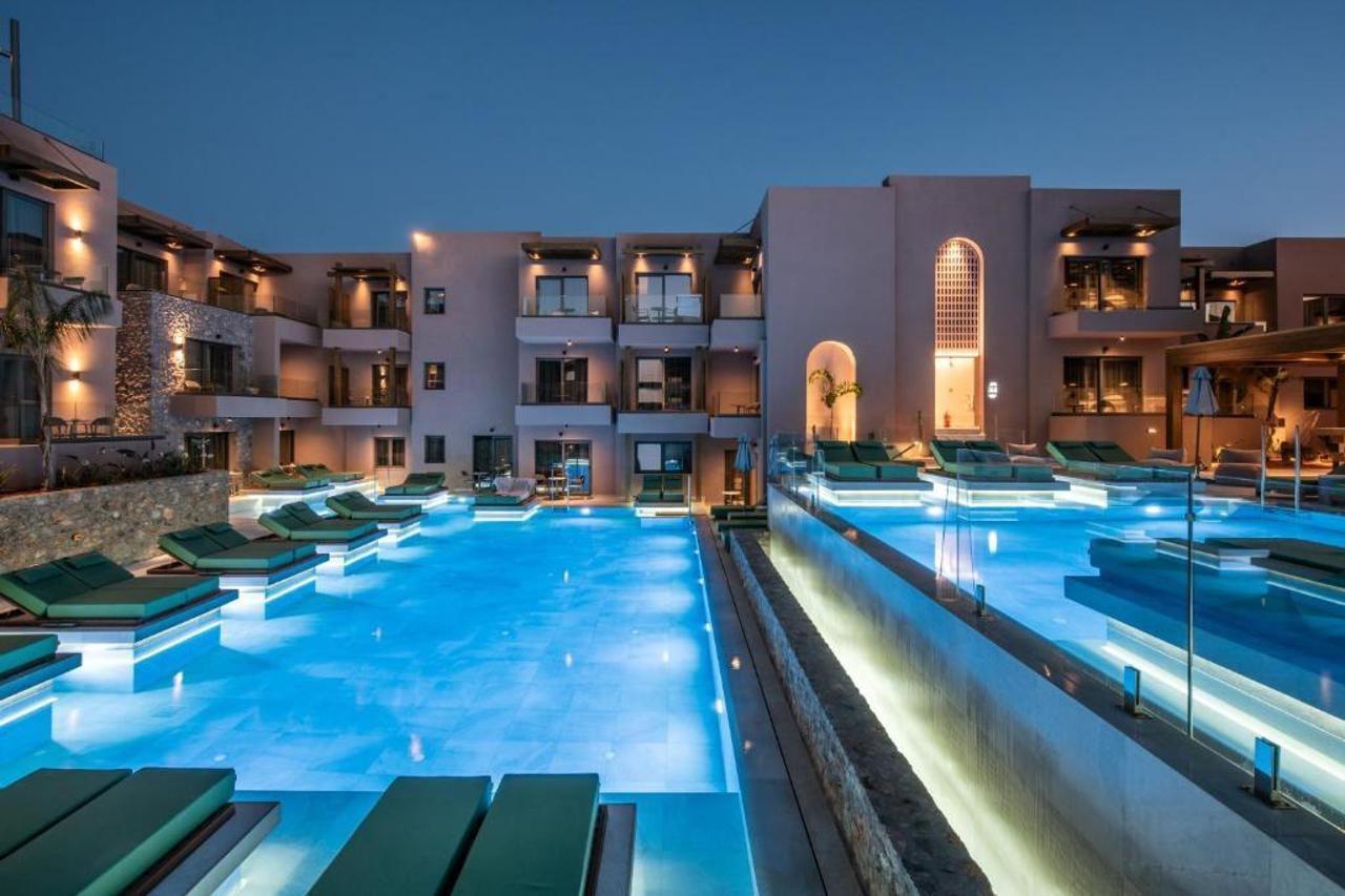 Paralos Venus Adults Only